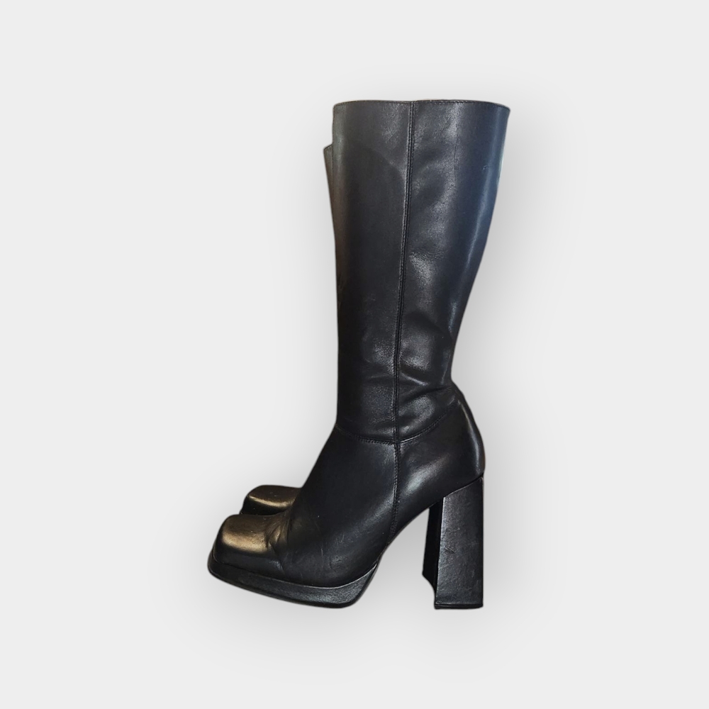 Vintage Steve Madden Latoya Leather Platform Boots! - Picture 4 of 9